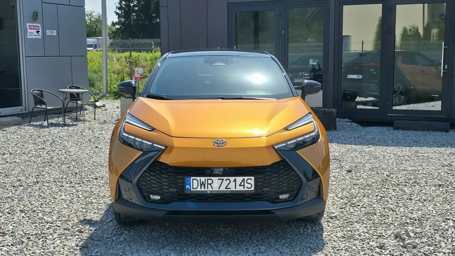 TOYOTA C-HR -