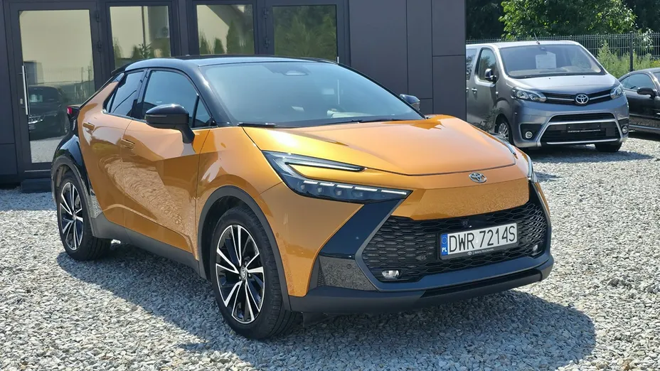 TOYOTA C-HR -