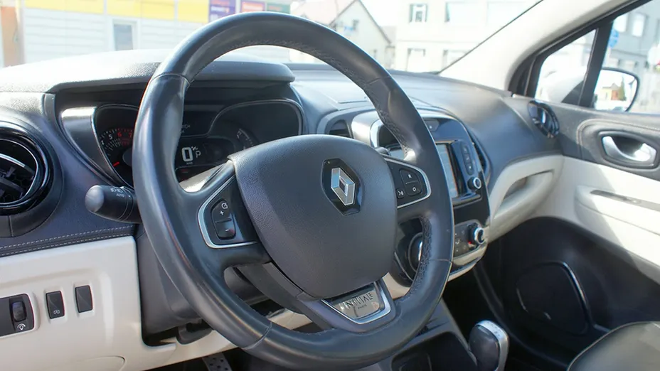 RENAULT Captur -