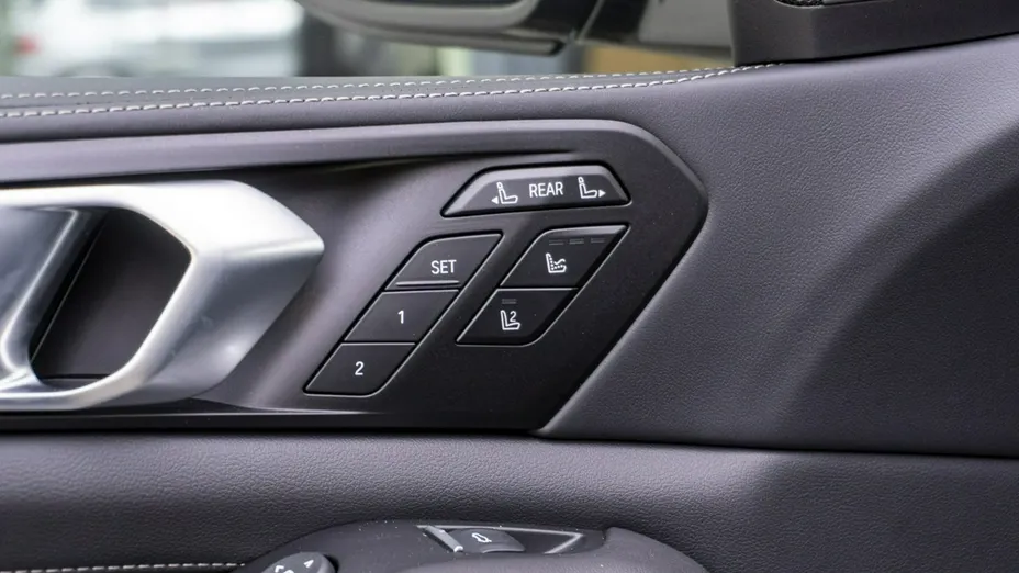 BMW X7 -