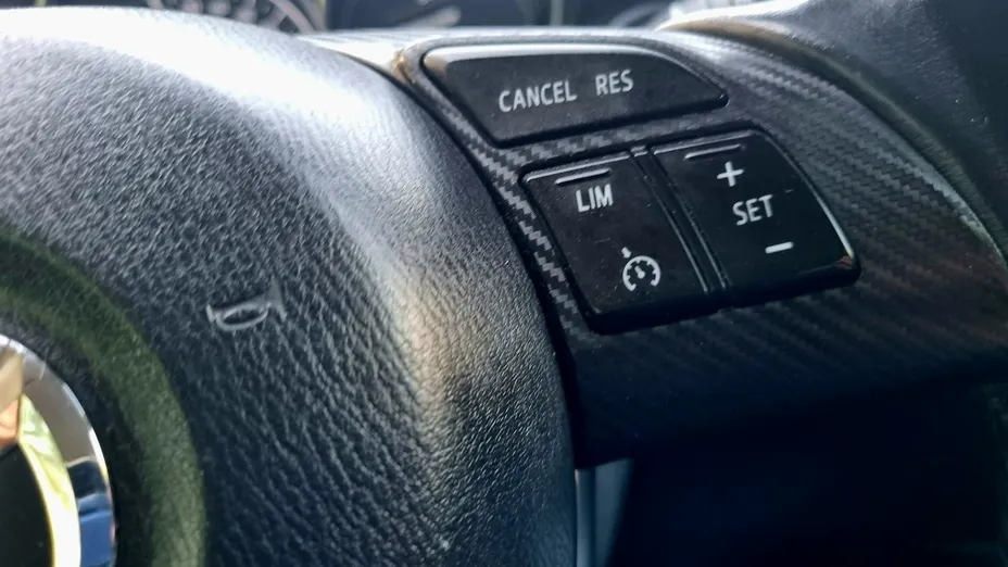MAZDA CX-5 -