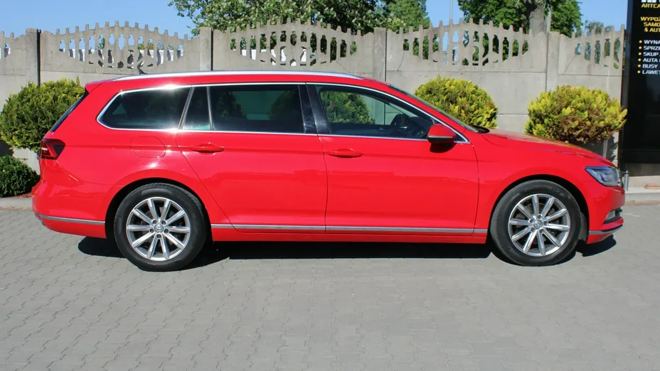 VOLKSWAGEN Passat -