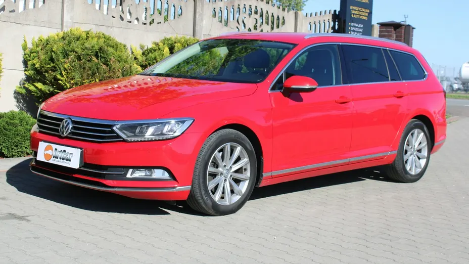 VOLKSWAGEN Passat -
