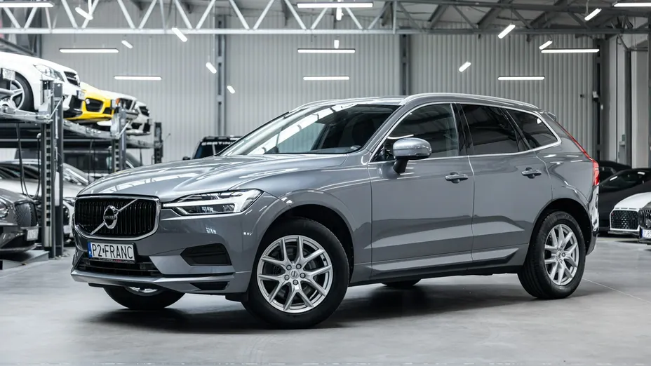 VOLVO XC60 -