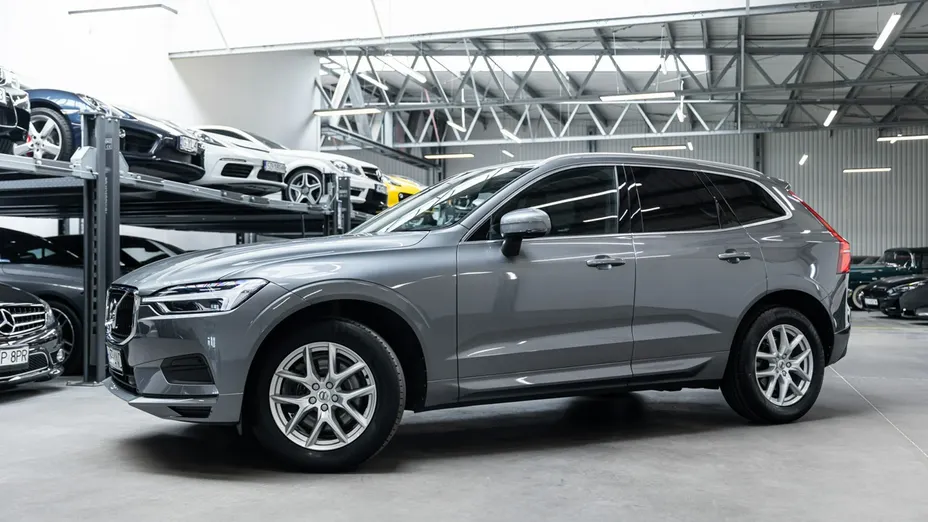 VOLVO XC60 -