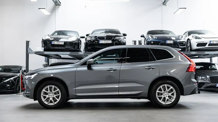 VOLVO XC60 -