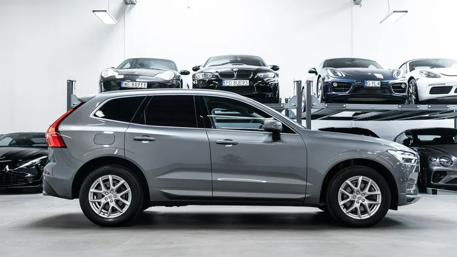 VOLVO XC60 -