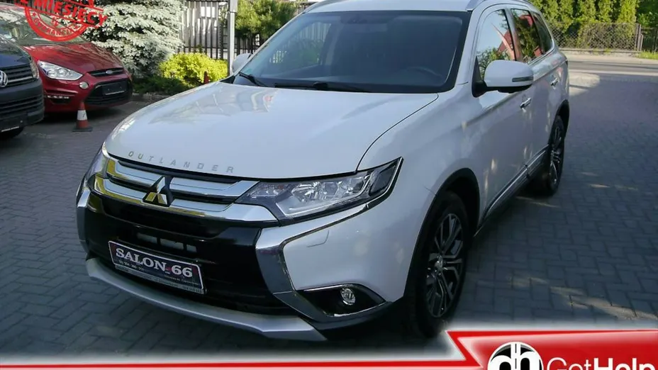 MITSUBISHI Outlander -