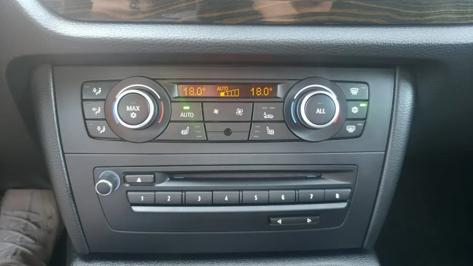 BMW X1 -