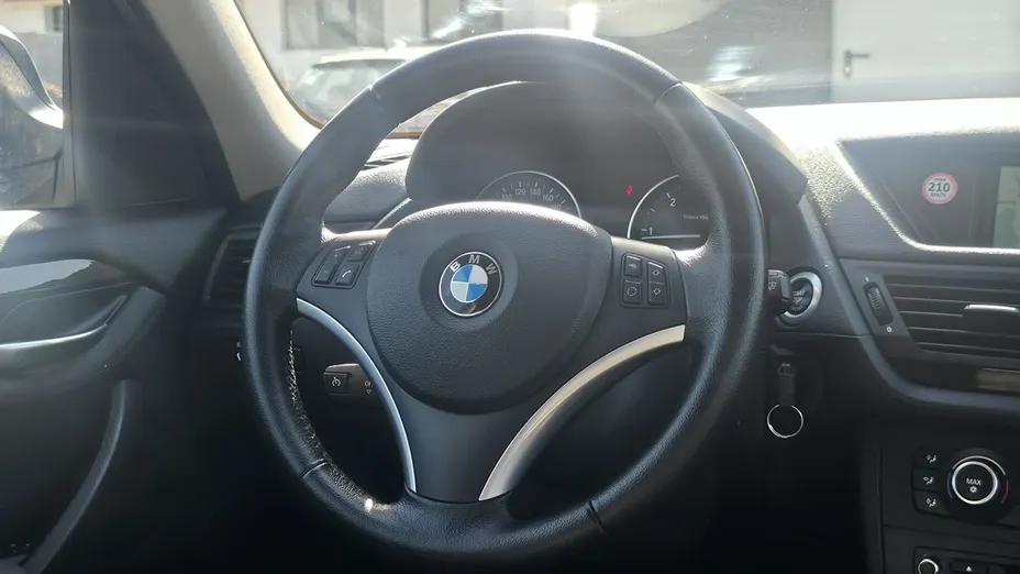 BMW X1 -