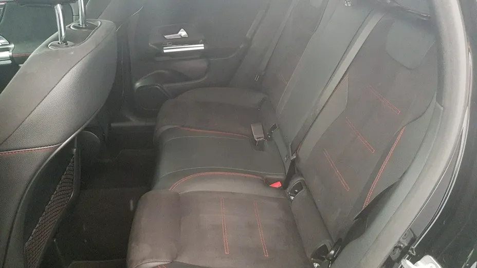 MERCEDES-BENZ GLA -
