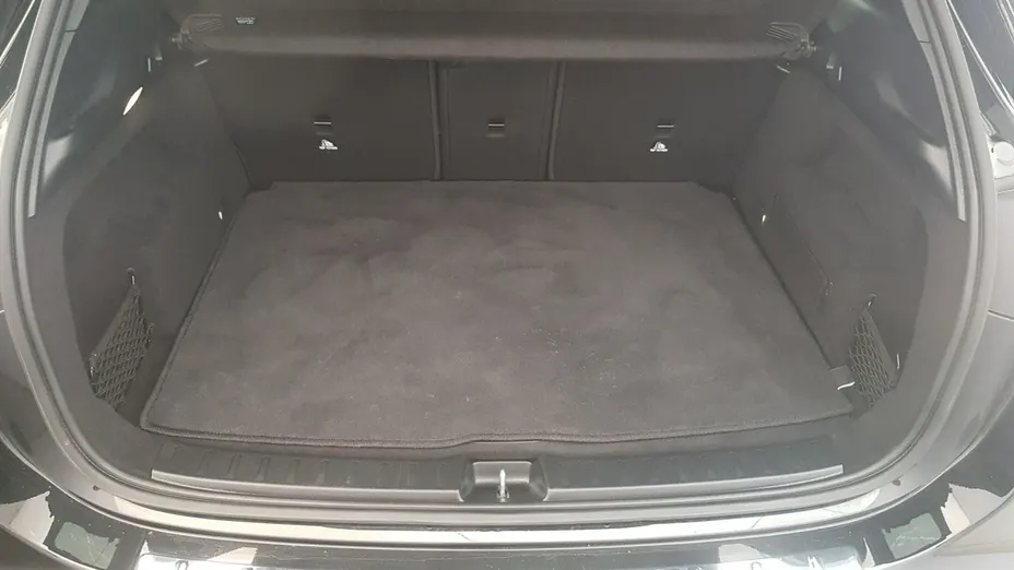 MERCEDES-BENZ GLA -