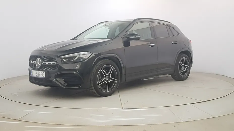 MERCEDES-BENZ GLA -