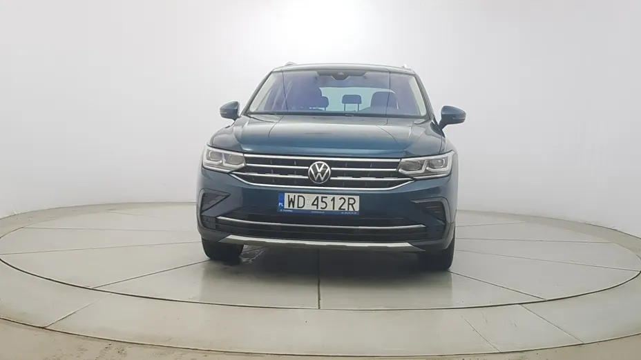 VOLKSWAGEN Tiguan -
