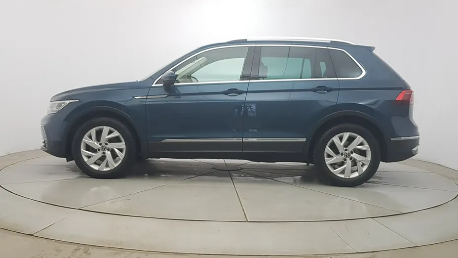 VOLKSWAGEN Tiguan -