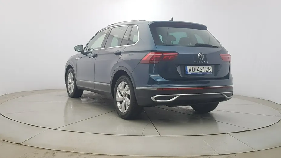 VOLKSWAGEN Tiguan -