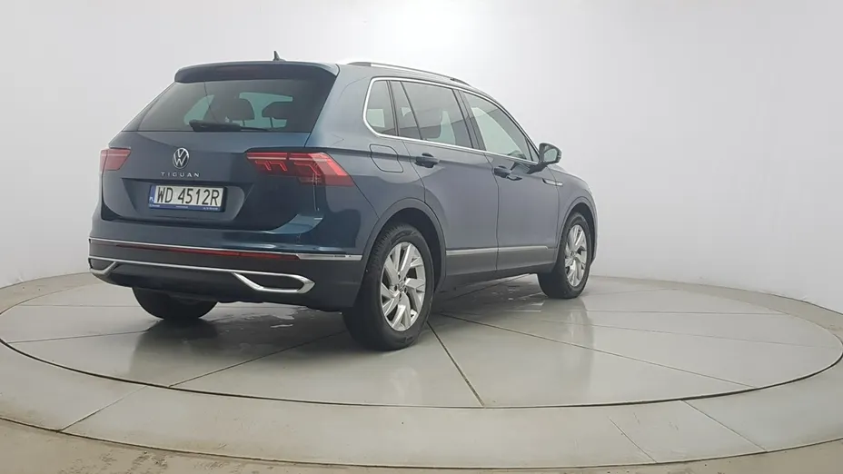 VOLKSWAGEN Tiguan -