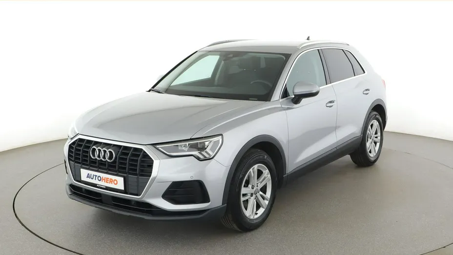 AUDI Q3 -