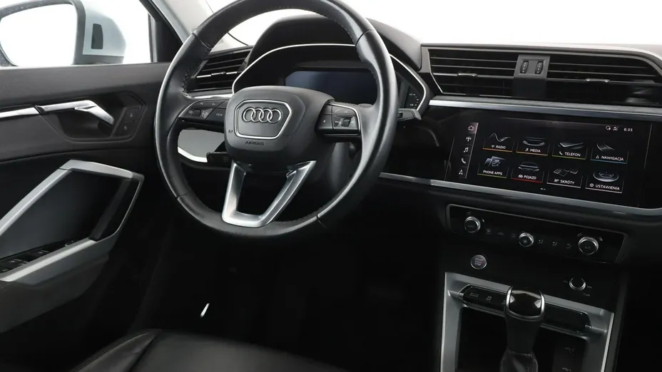AUDI Q3 -