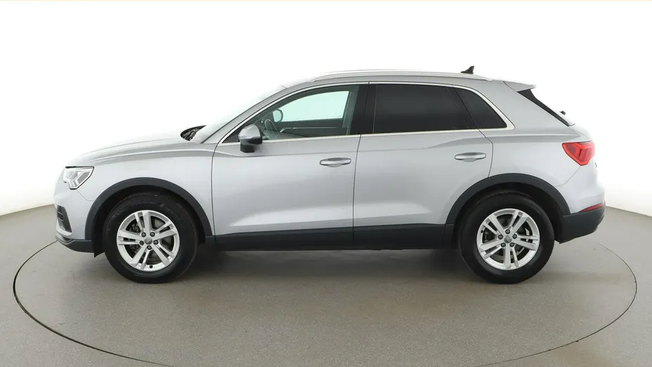 AUDI Q3 -