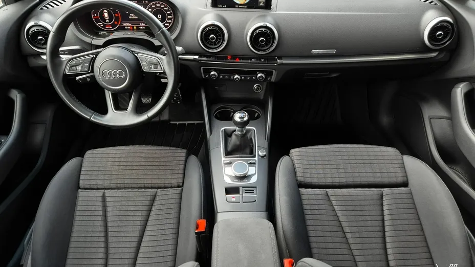AUDI A3 Sportback -