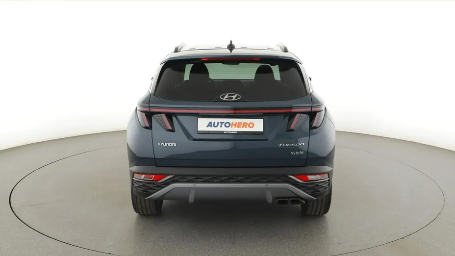 HYUNDAI Tucson -