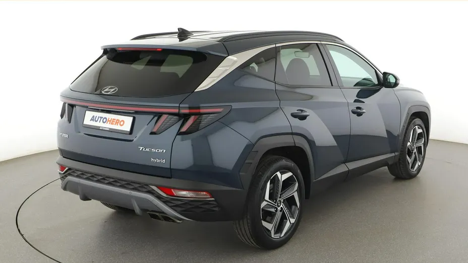 HYUNDAI Tucson -
