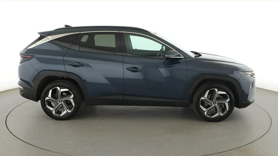 HYUNDAI Tucson -