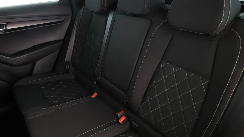 SKODA Karoq -