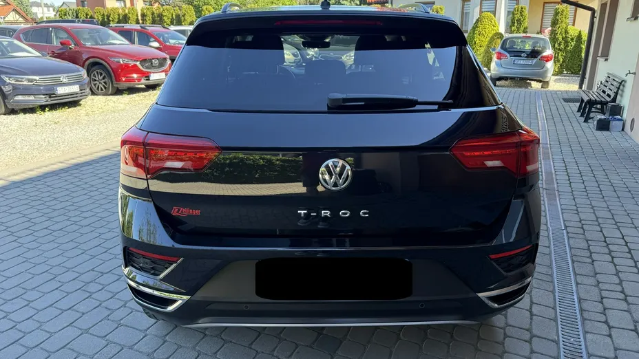 VOLKSWAGEN T-ROC -