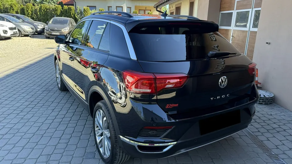 VOLKSWAGEN T-ROC -