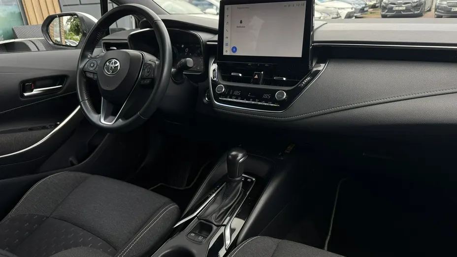 TOYOTA Corolla -