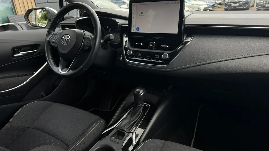 TOYOTA Corolla -