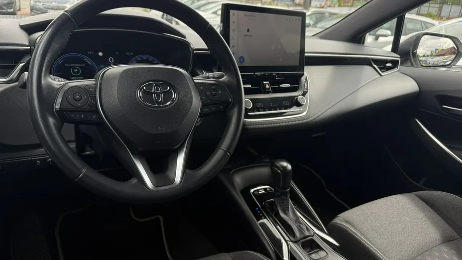 TOYOTA Corolla -