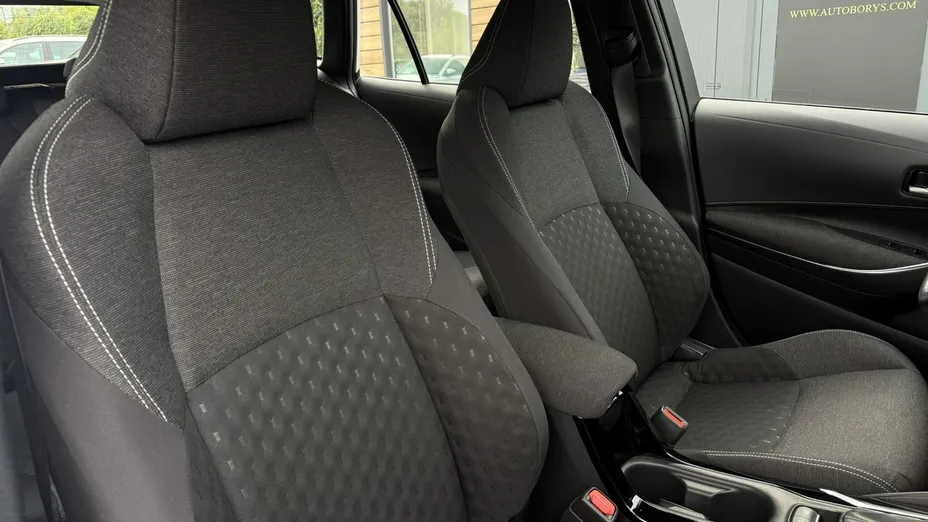 TOYOTA Corolla -