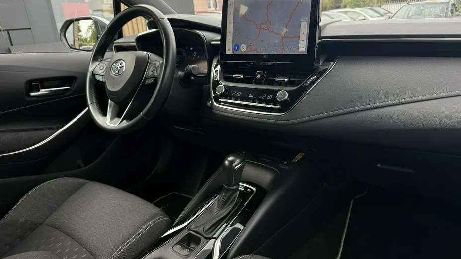 TOYOTA Corolla -