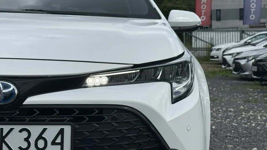TOYOTA Corolla -