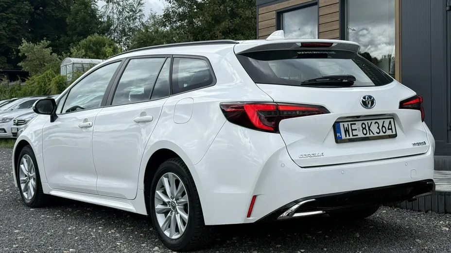 TOYOTA Corolla -