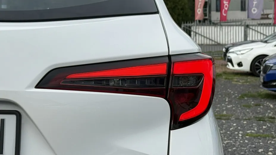 TOYOTA Corolla -