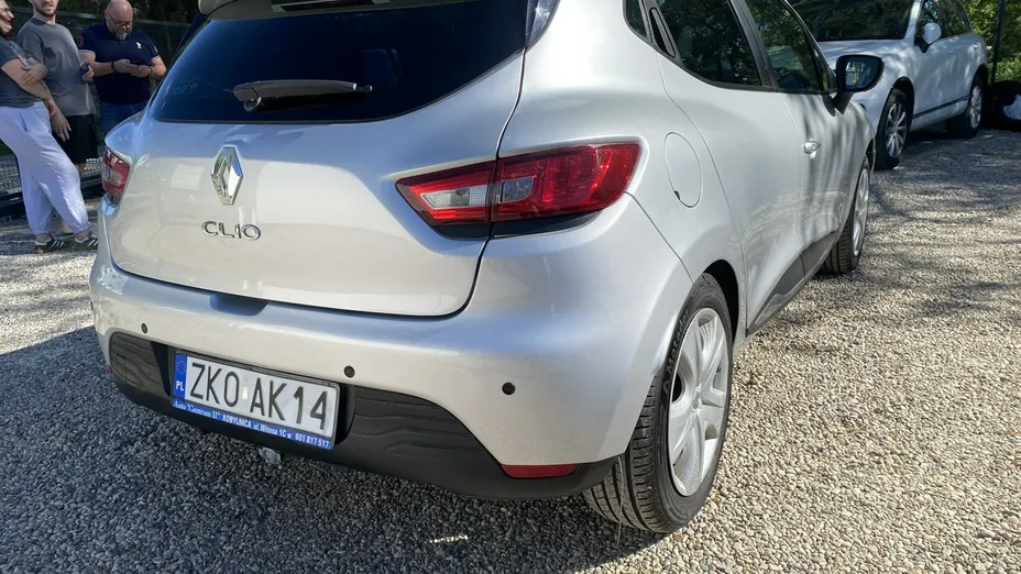 RENAULT Clio -