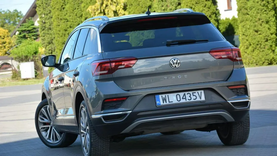 VOLKSWAGEN T-ROC -