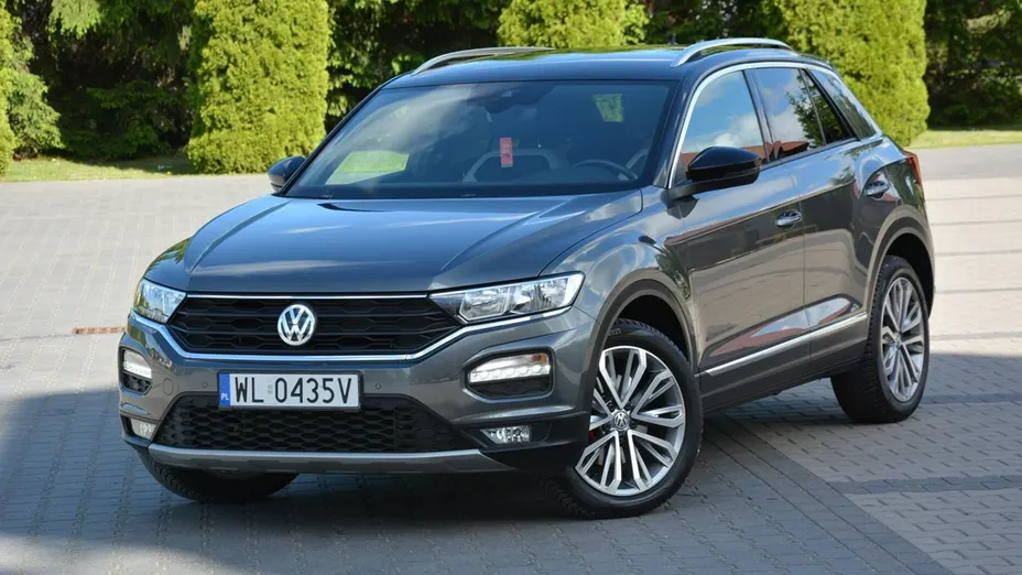 VOLKSWAGEN T-ROC -