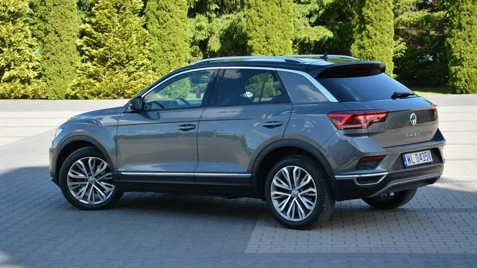 VOLKSWAGEN T-ROC -