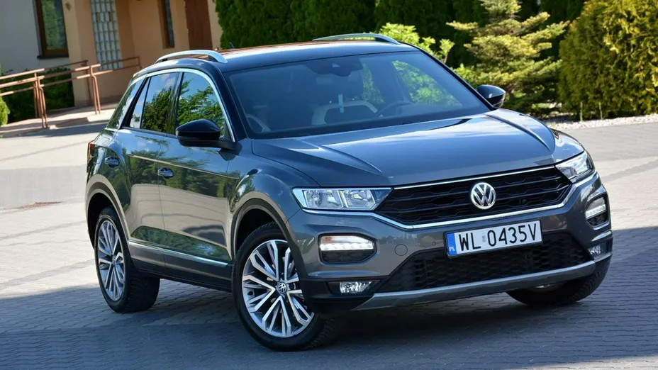VOLKSWAGEN T-ROC -
