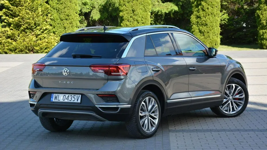 VOLKSWAGEN T-ROC -