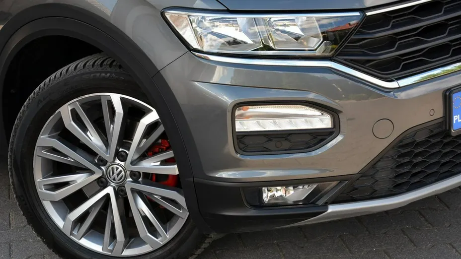 VOLKSWAGEN T-ROC -