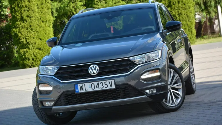 VOLKSWAGEN T-ROC -