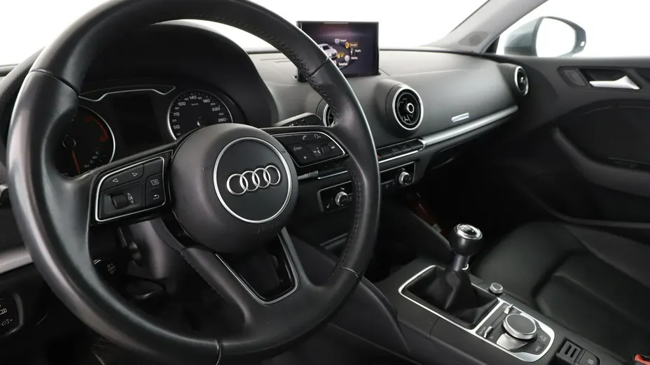 AUDI A3 -