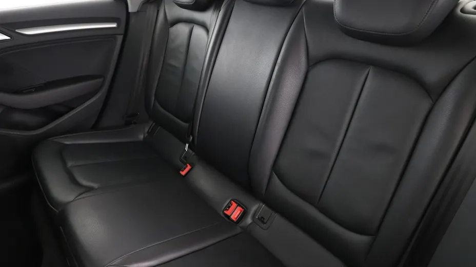 AUDI A3 -