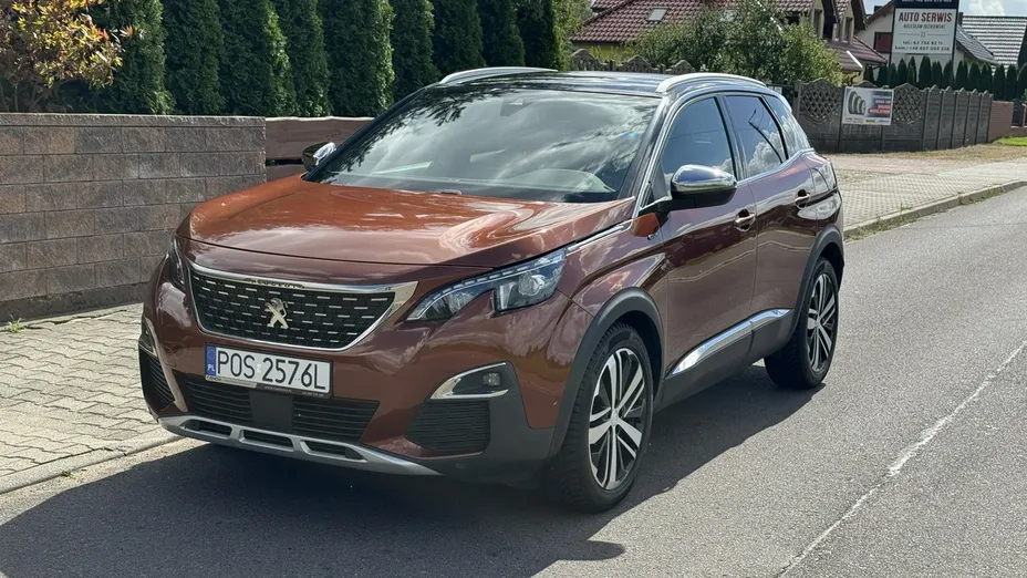 PEUGEOT 3008 -